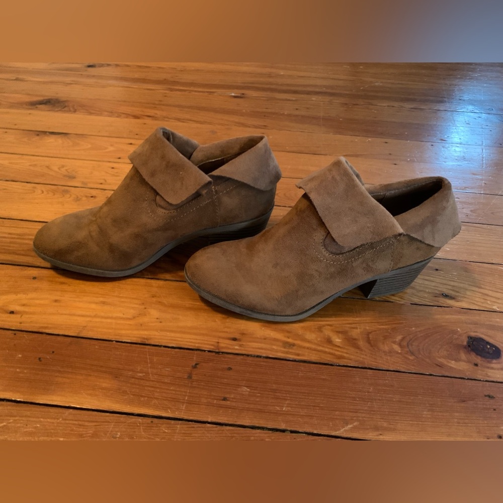 Rock & Candy Cognac Suede Booties size 6